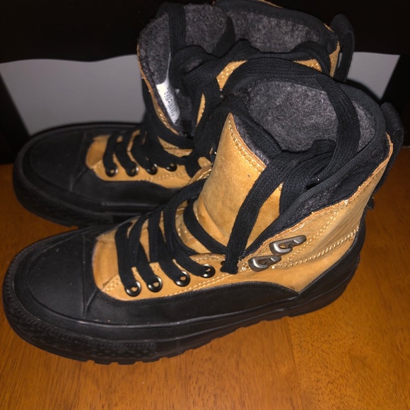COPY - Converse Boots - Picture 3 of 3